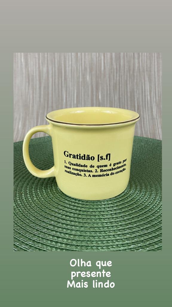 Caneca de Porcelana Tipo Esmaltada com Borda Dourada
